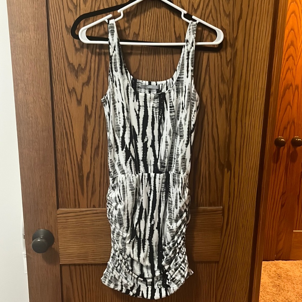 Tart dress size XS